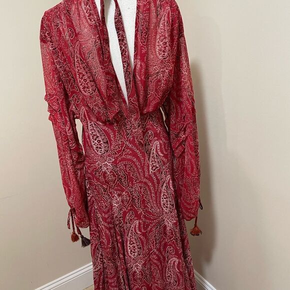 New Free People Mirage Paisley Maxi
Dress Red Mix Print Empire Waist size 0 - Picture 7 of 9